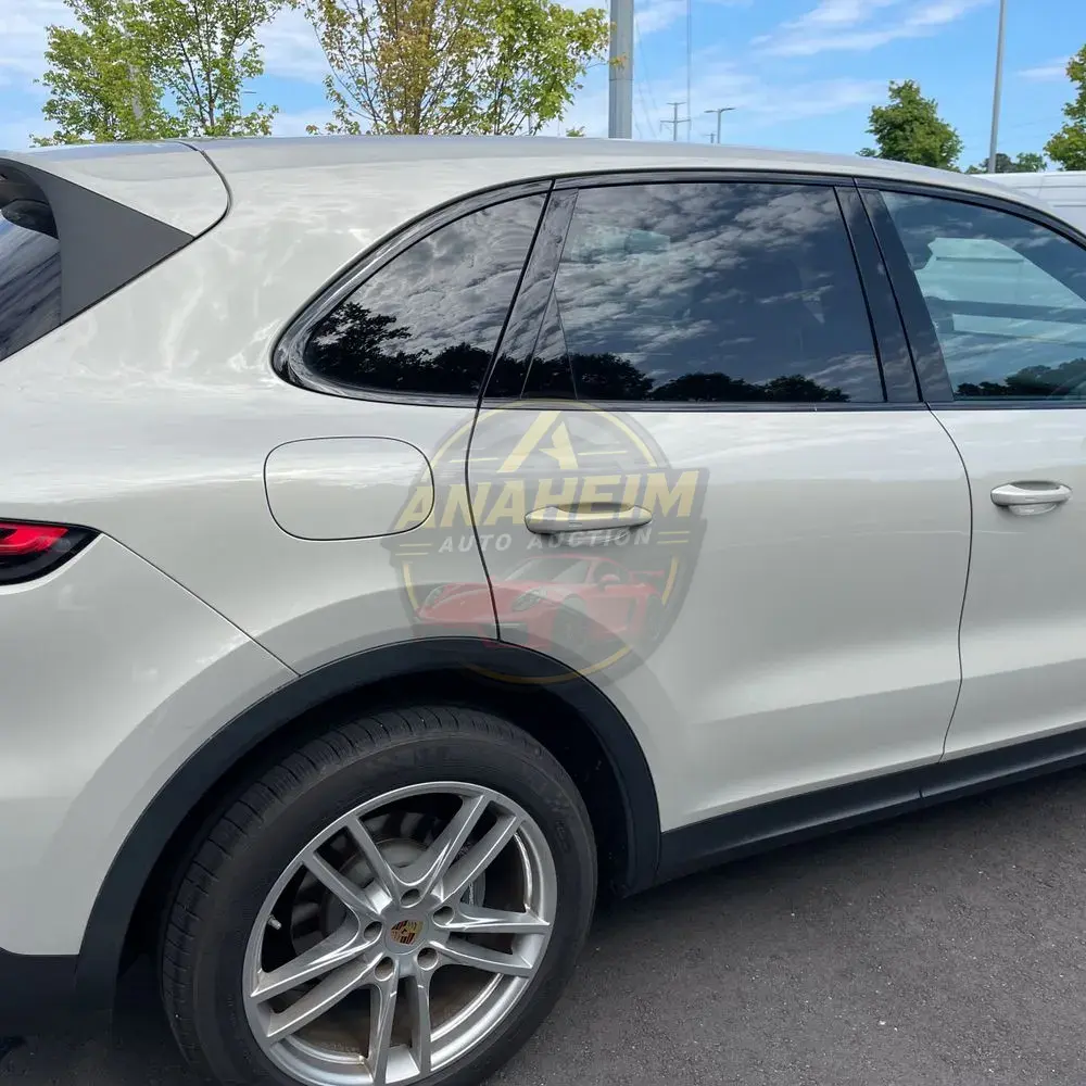 2022 Porsche Cayenne Base