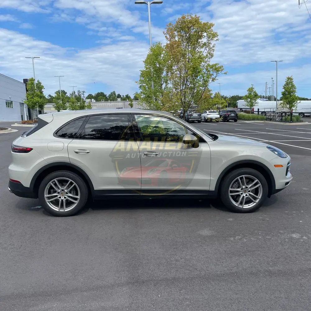 2022 Porsche Cayenne Base
