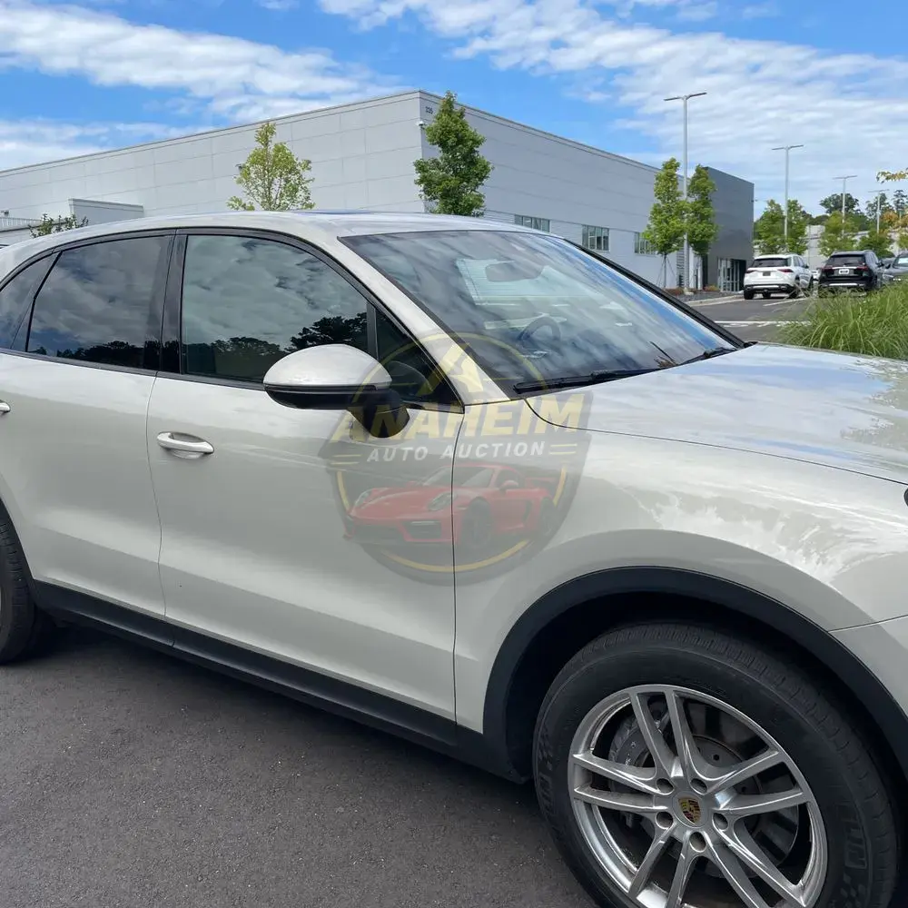 2022 Porsche Cayenne Base