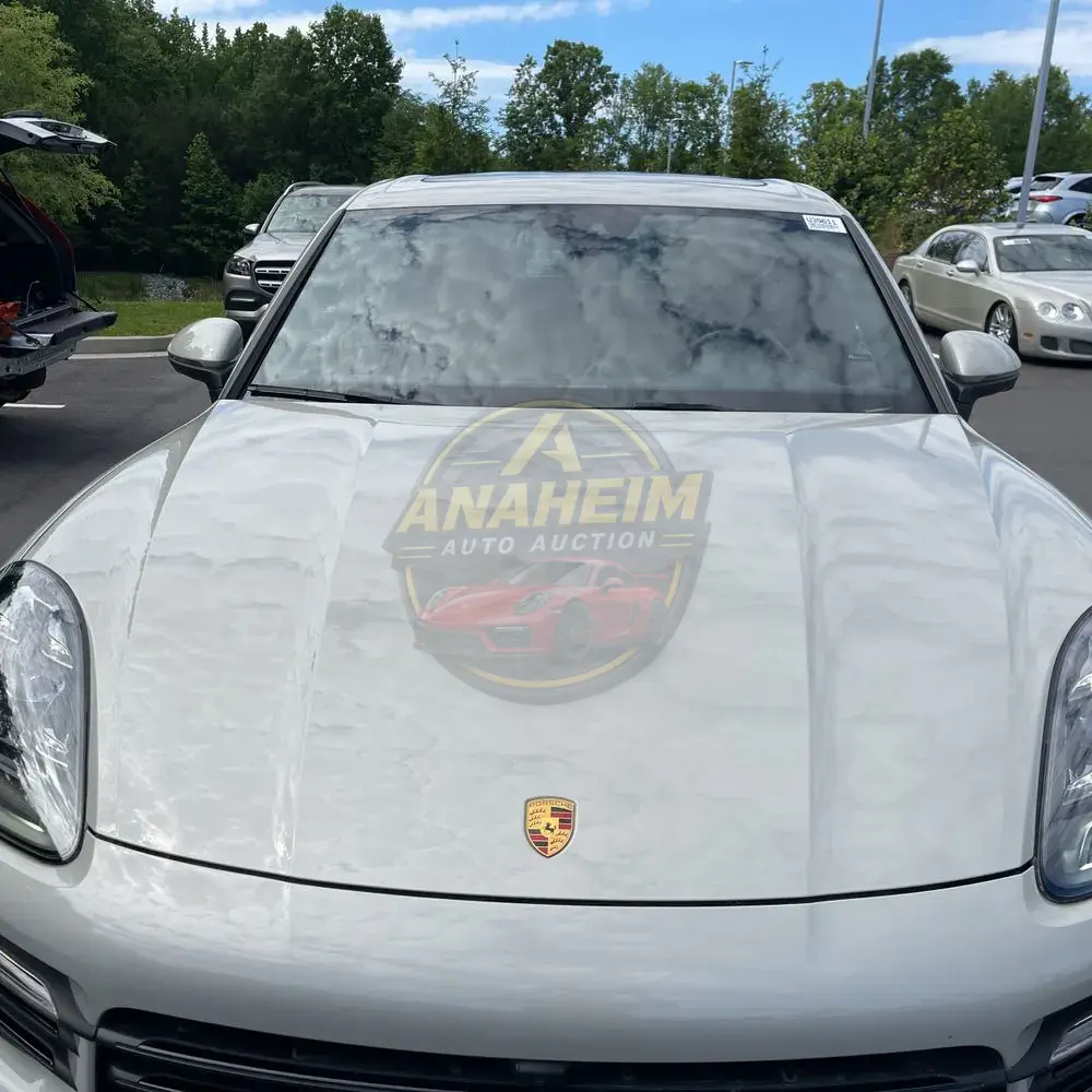 2022 Porsche Cayenne Base