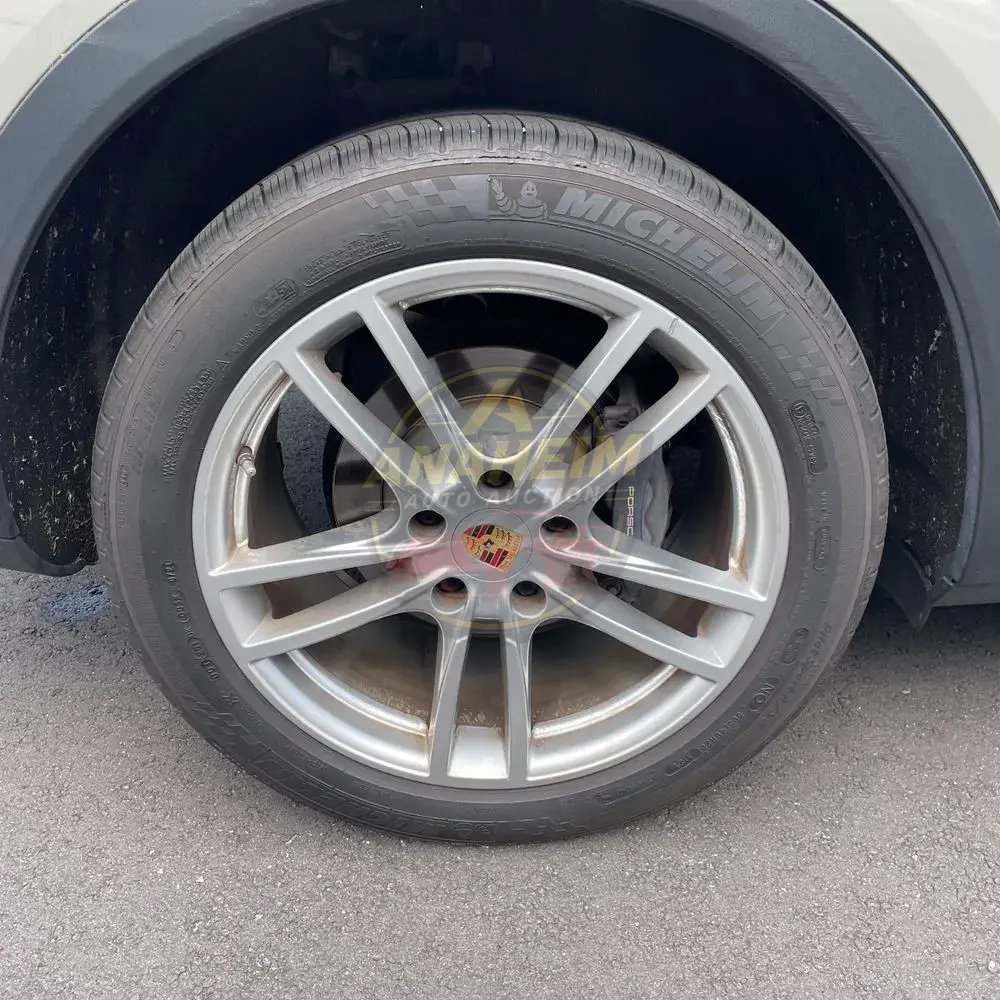 2022 Porsche Cayenne Base
