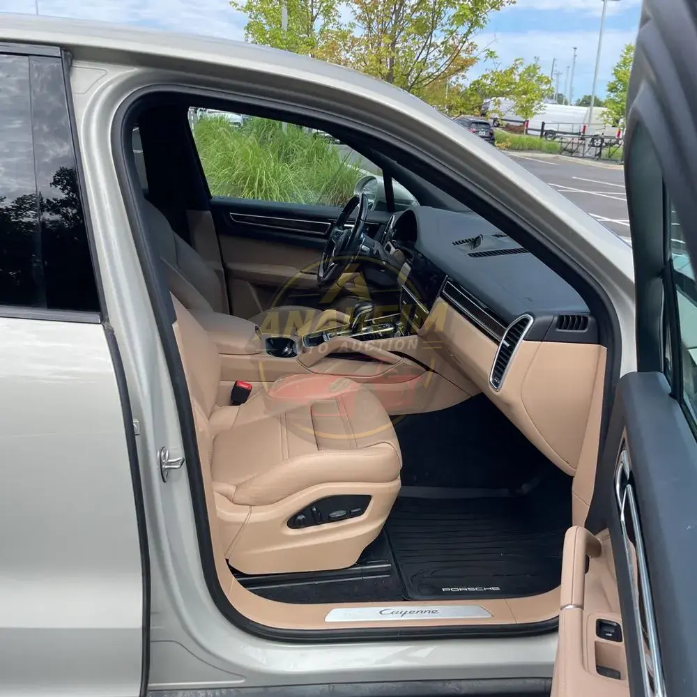 2022 Porsche Cayenne Base