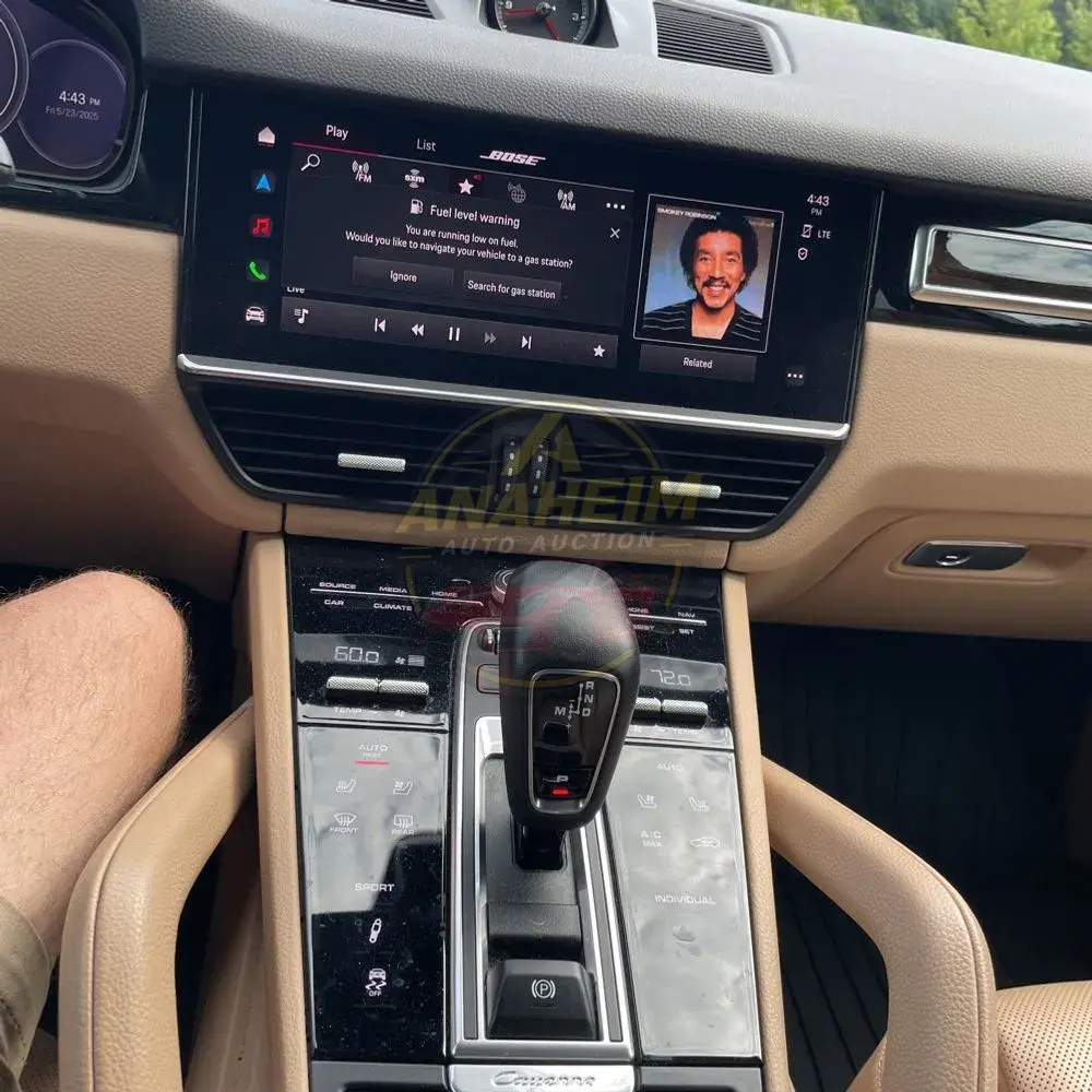 2022 Porsche Cayenne Base