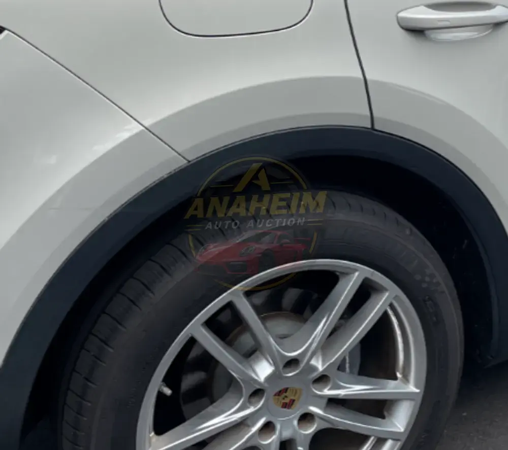 2022 Porsche Cayenne Base