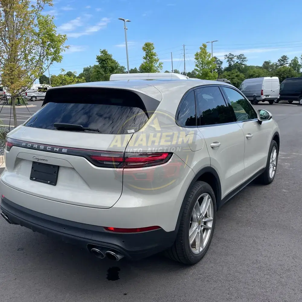 2022 Porsche Cayenne Base