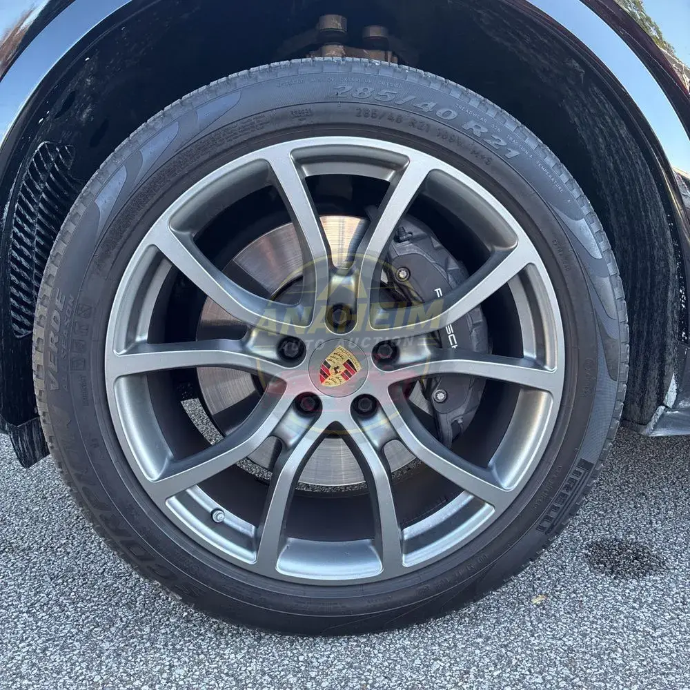 2023 Porsche Cayenne Platinum Edition