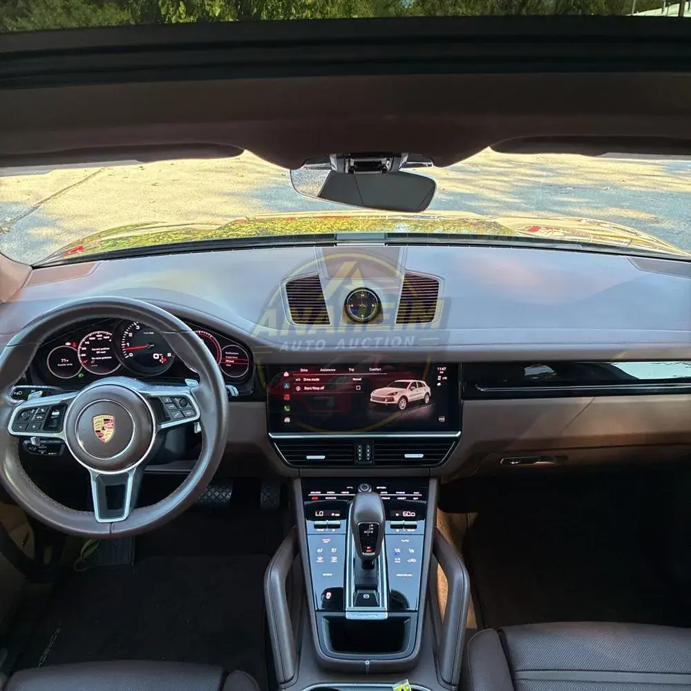 2023 Porsche Cayenne Platinum Edition