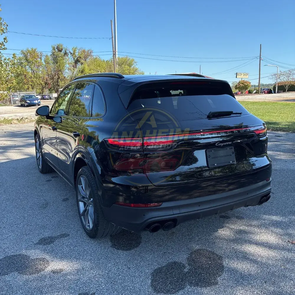 2023 Porsche Cayenne Platinum Edition