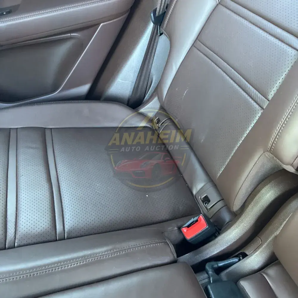 2023 Porsche Cayenne Platinum Edition