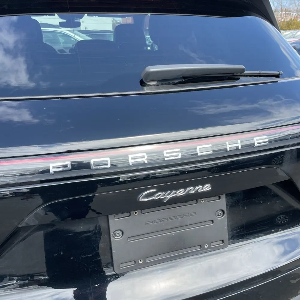2021 Porsche Cayenne Base