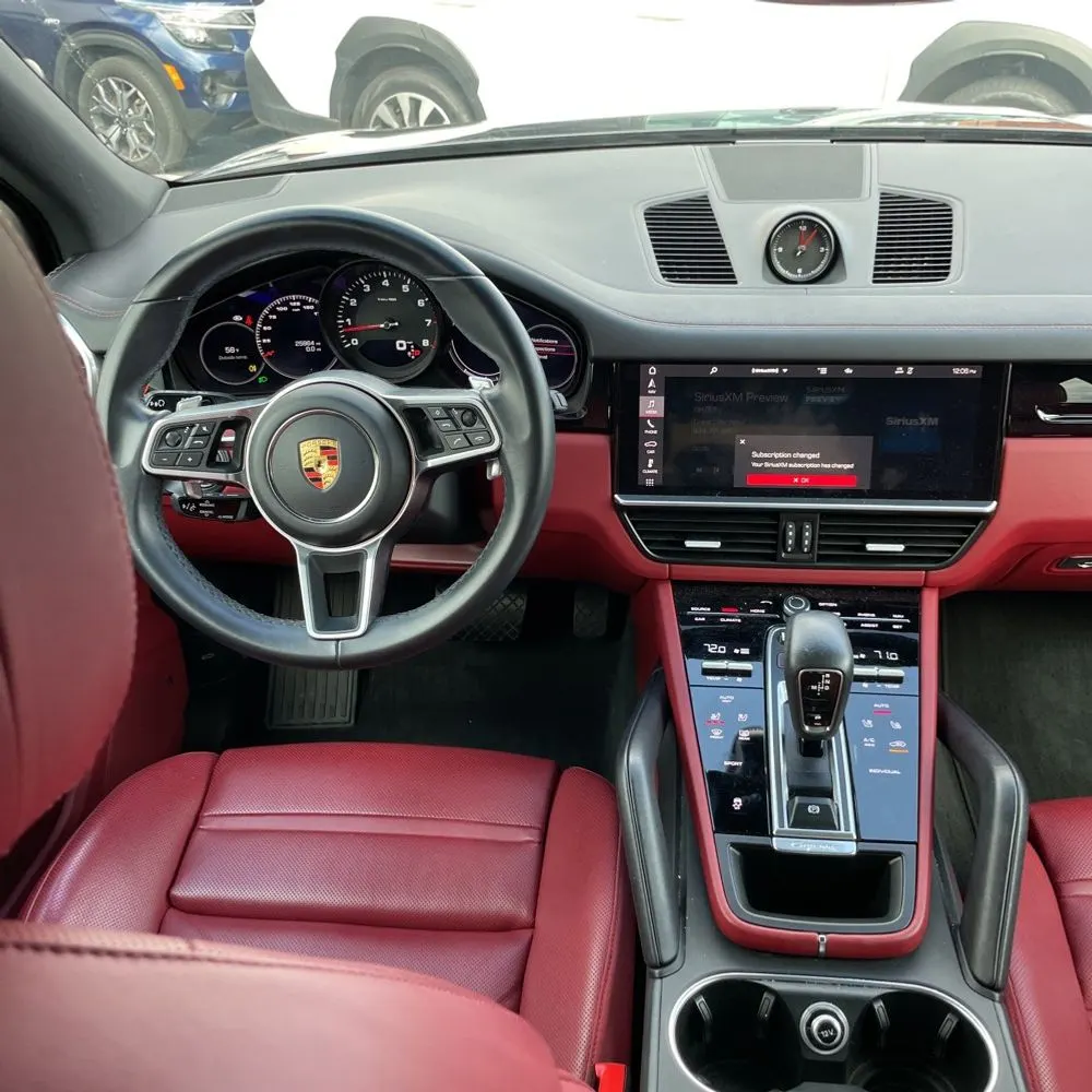 2021 Porsche Cayenne Base