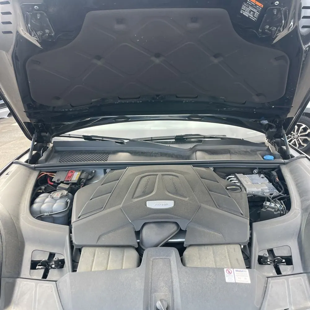 2021 Porsche Cayenne Base