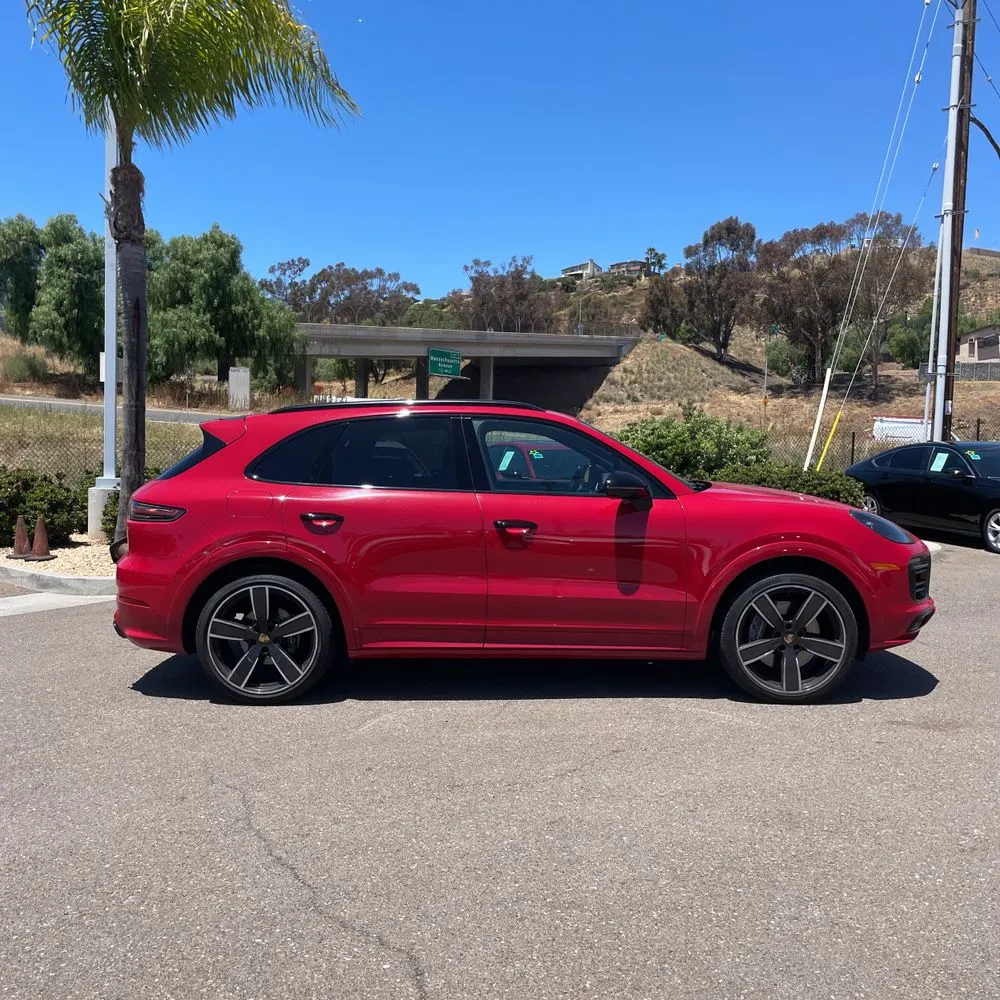 2023 Porsche Cayenne