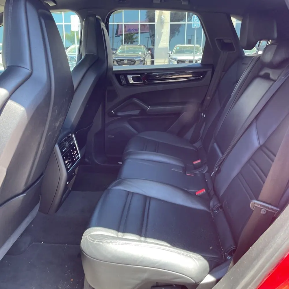 2023 Porsche Cayenne
