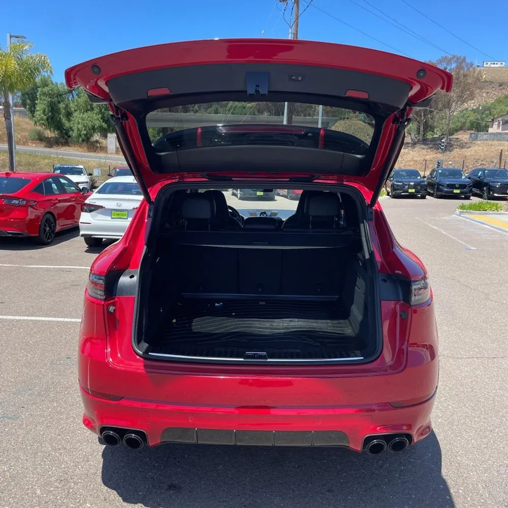 2023 Porsche Cayenne