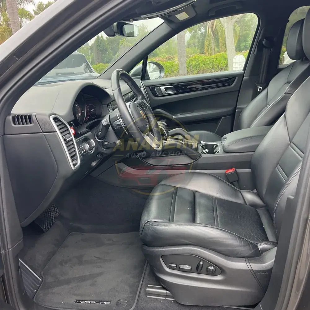 2023 Porsche Cayenne