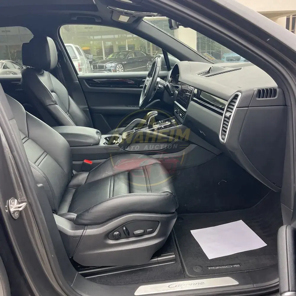 2023 Porsche Cayenne