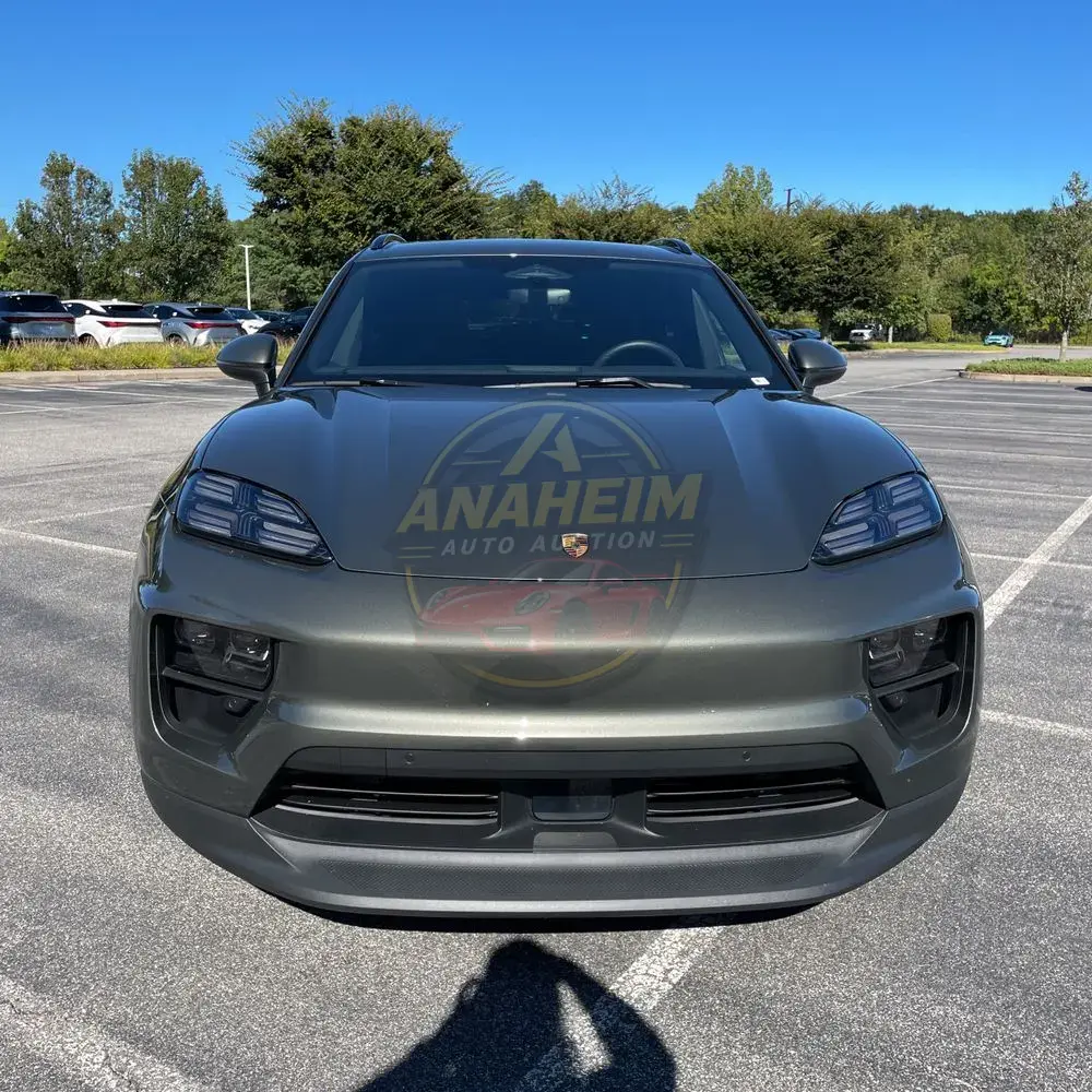 2025 Porsche Macan EV 4