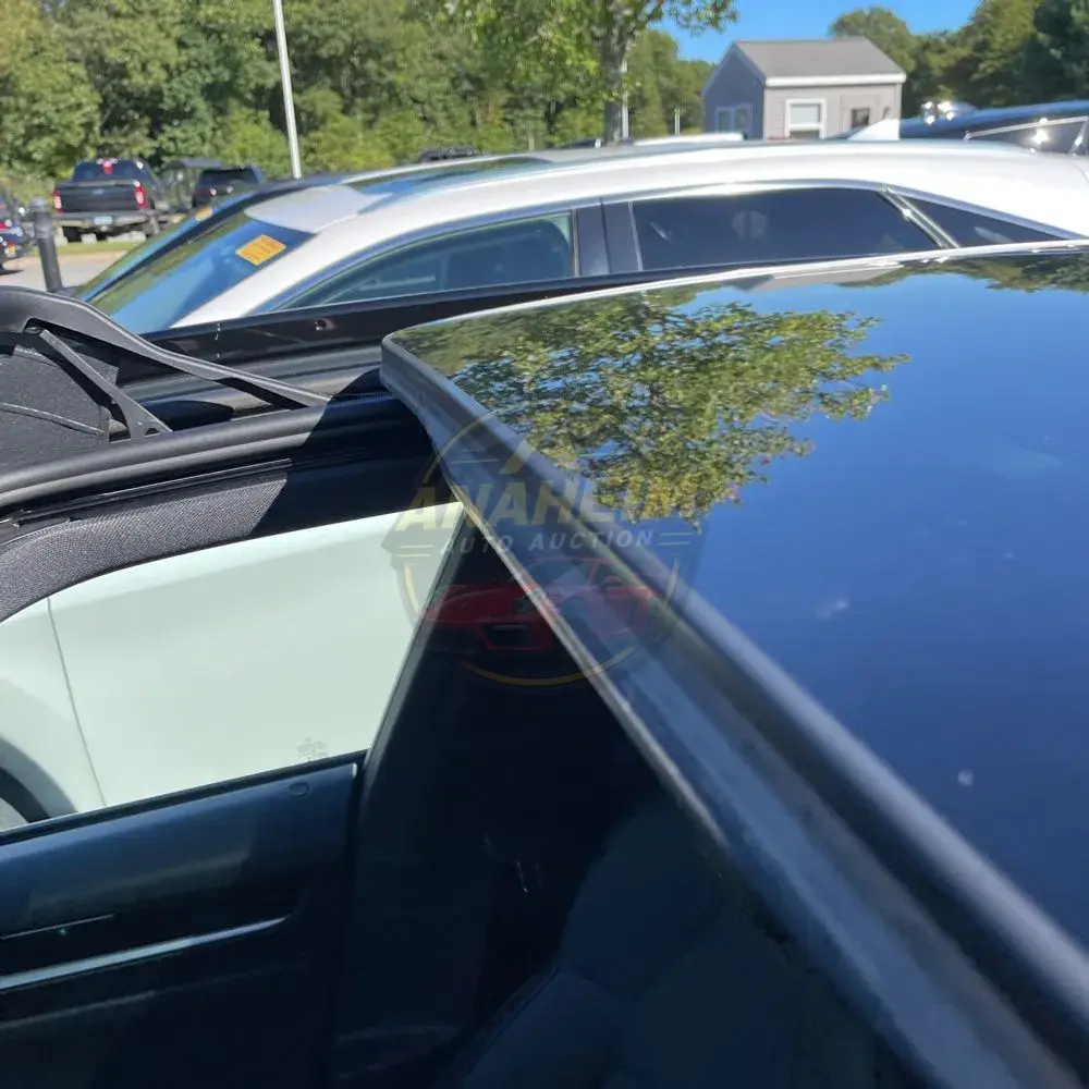 2025 Porsche Macan EV 4