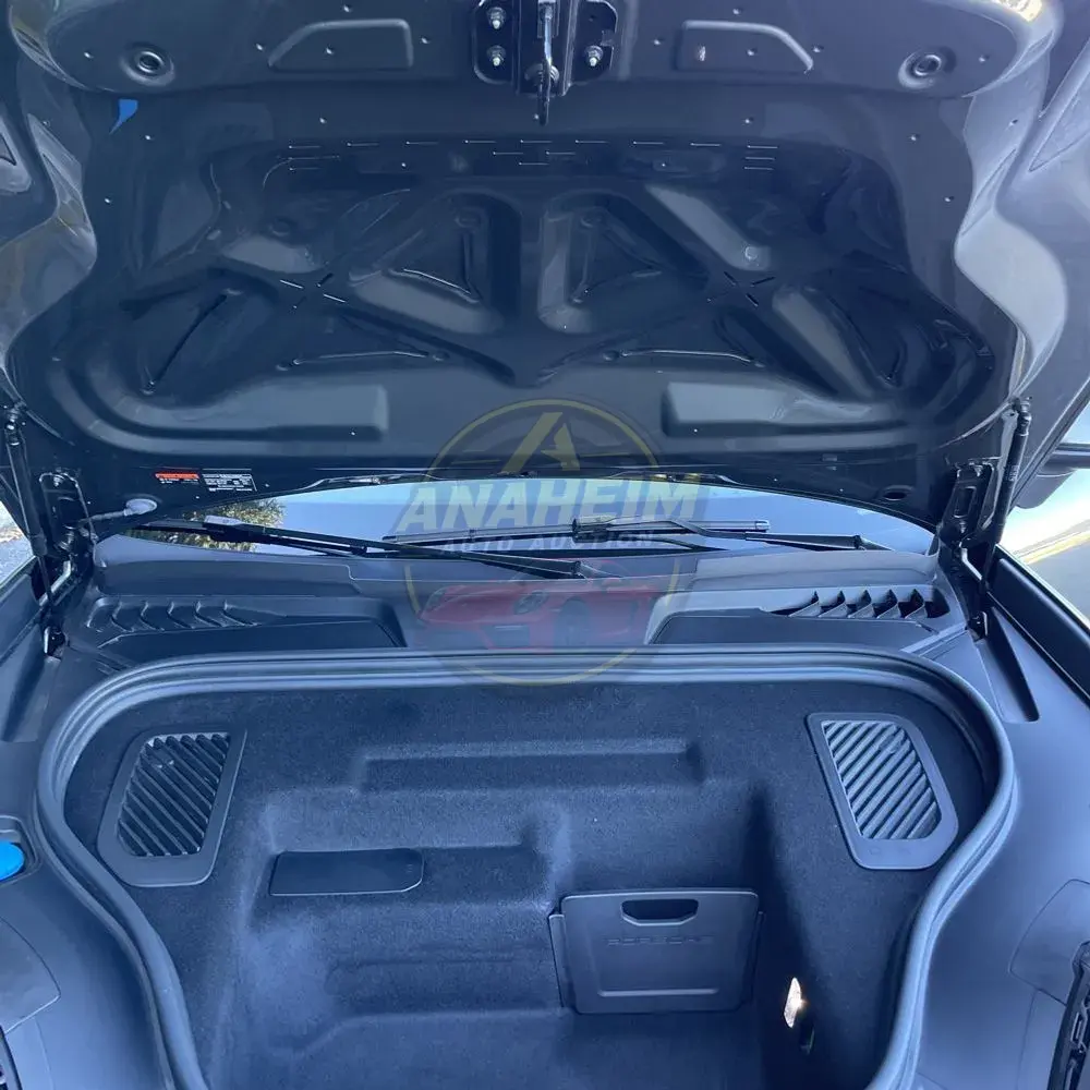 2025 Porsche Macan EV 4