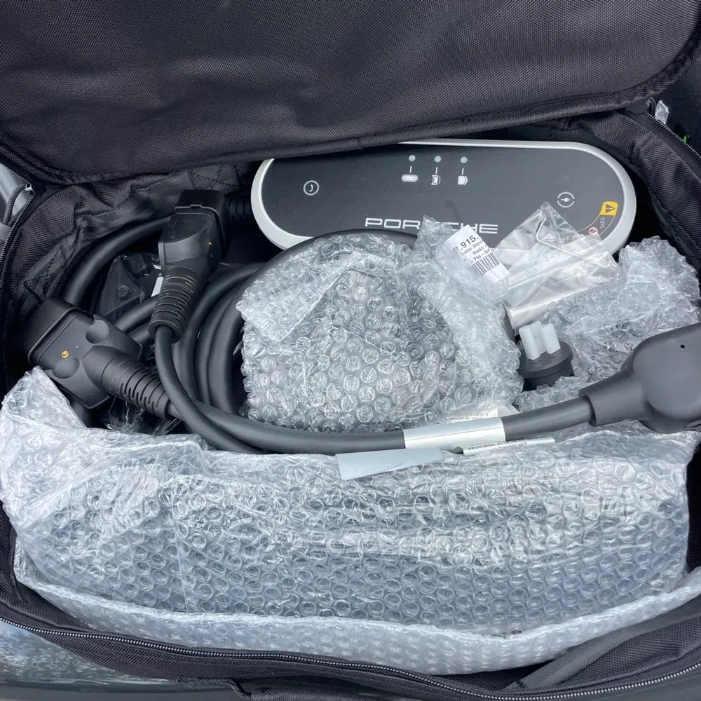 2024 Porsche Macan EV 4