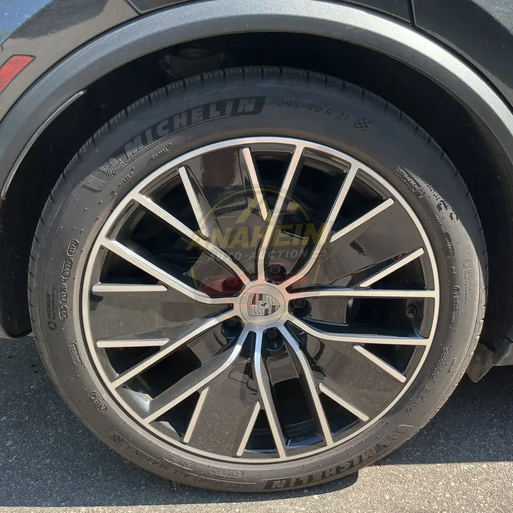 2024 Porsche Macan EV 4