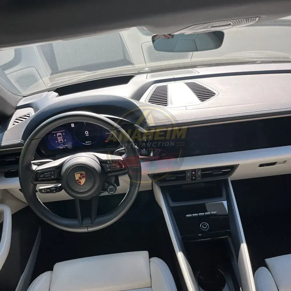 2024 Porsche Macan EV 4