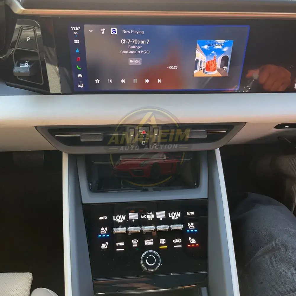 2024 Porsche Macan EV 4