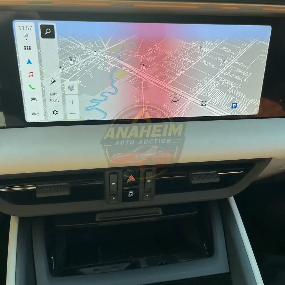 2024 Porsche Macan EV 4