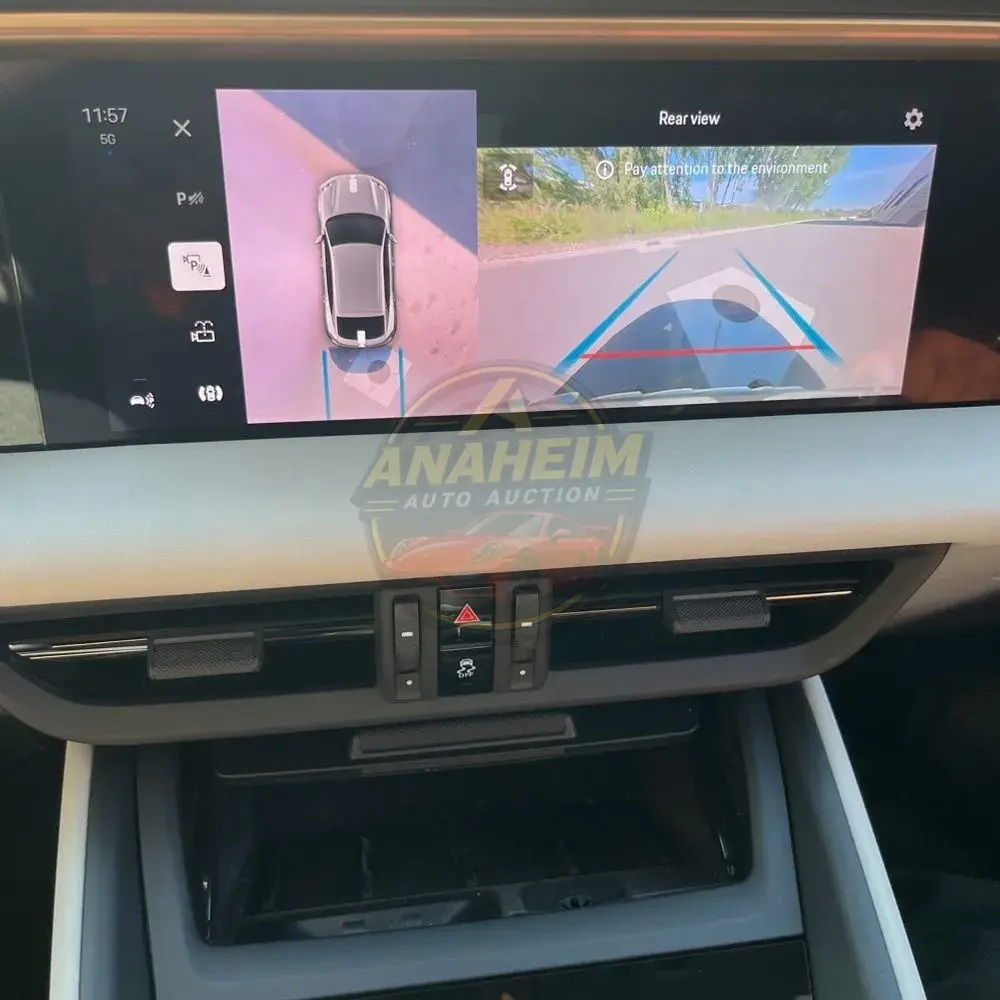 2024 Porsche Macan EV 4