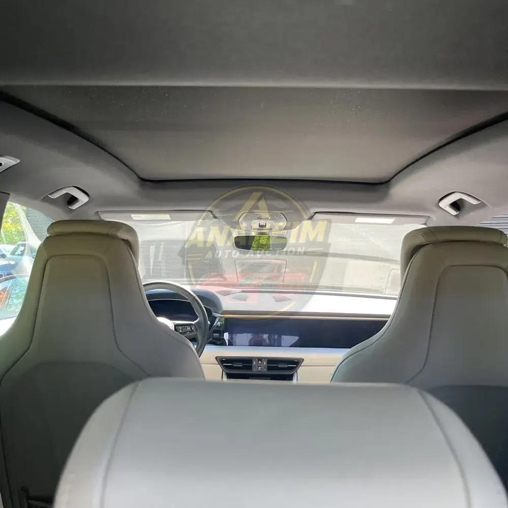 2024 Porsche Macan EV 4