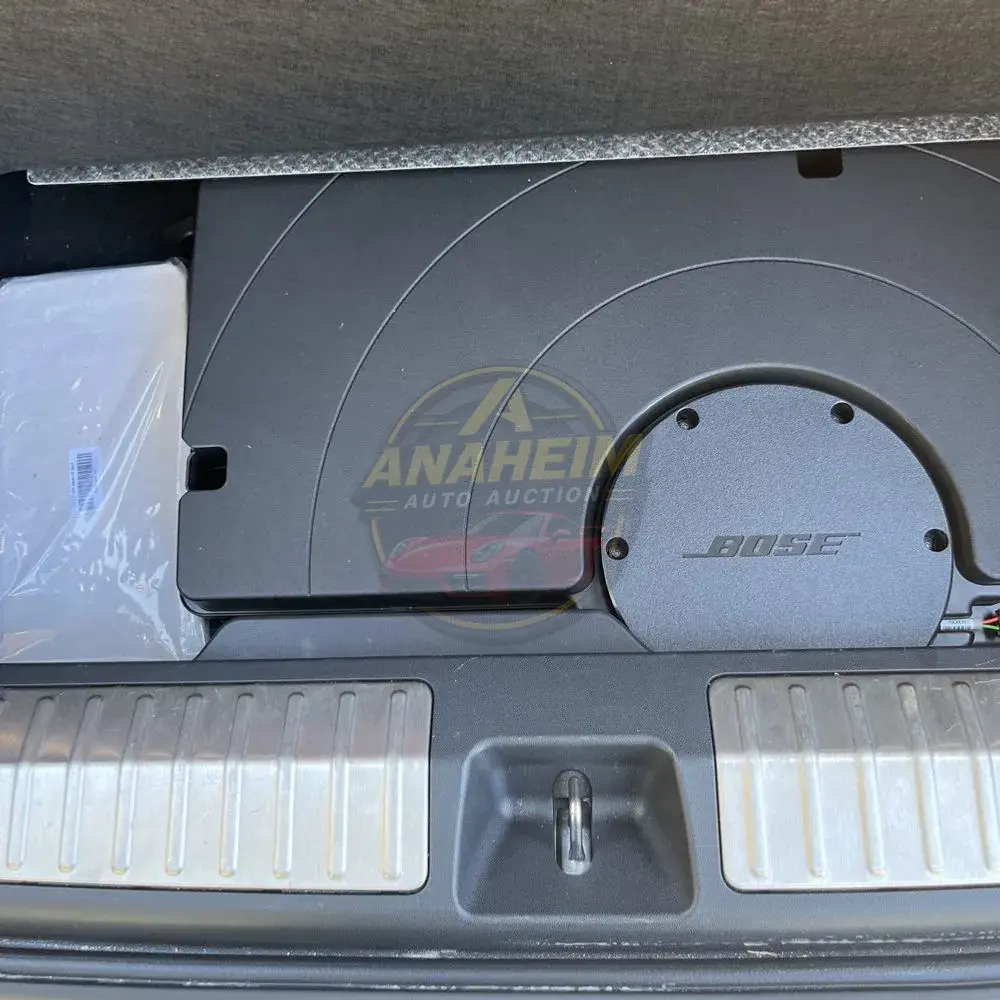 2024 Porsche Macan EV 4