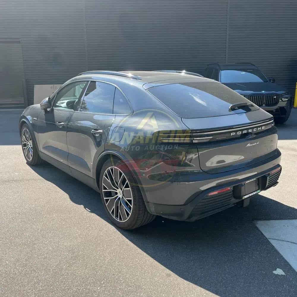 2024 Porsche Macan EV 4