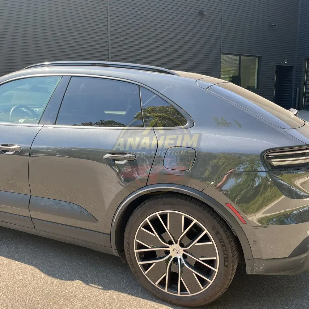 2024 Porsche Macan EV 4