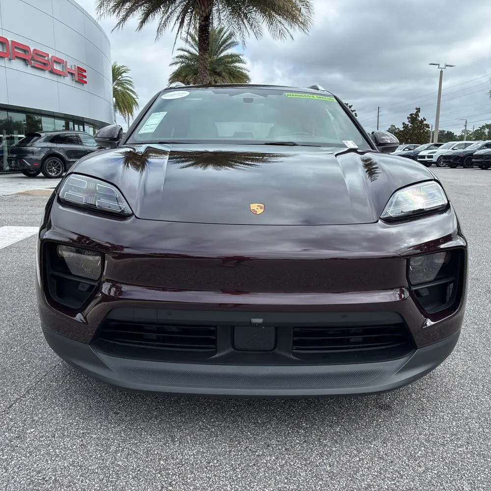 2024 Porsche Macan EV 4
