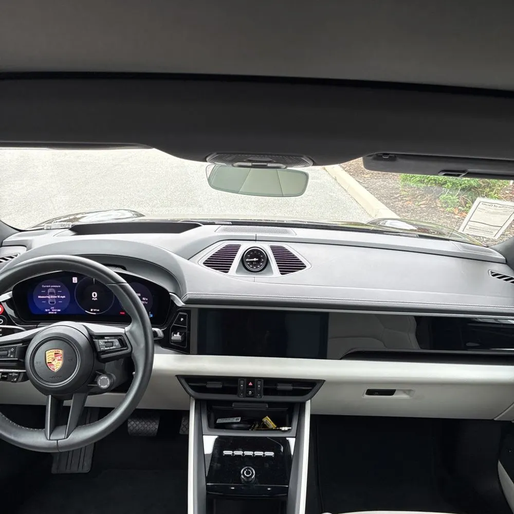 2024 Porsche Macan EV 4