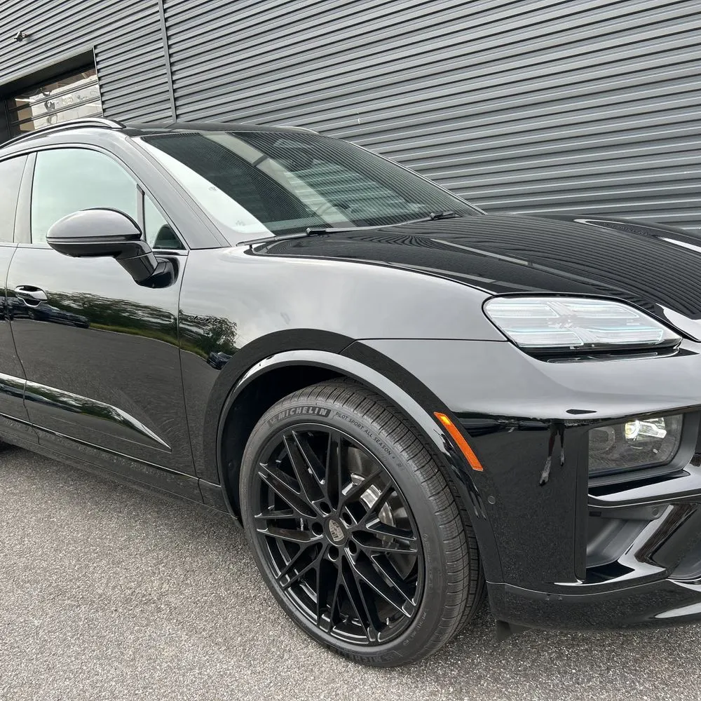 2025 Porsche Macan EV Turbo