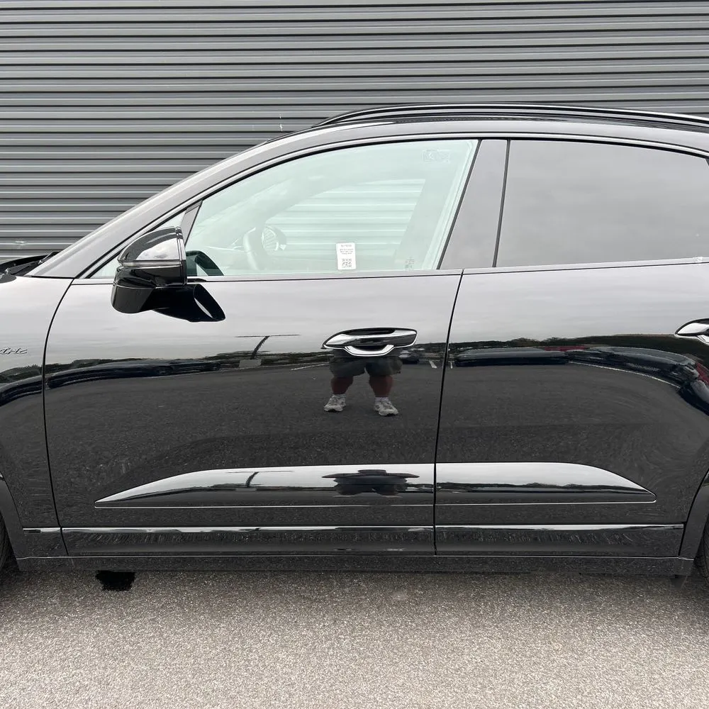 2025 Porsche Macan EV Turbo
