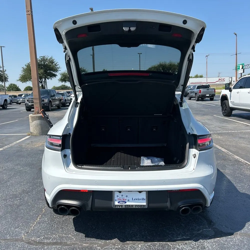 2023 Porsche Macan GTS