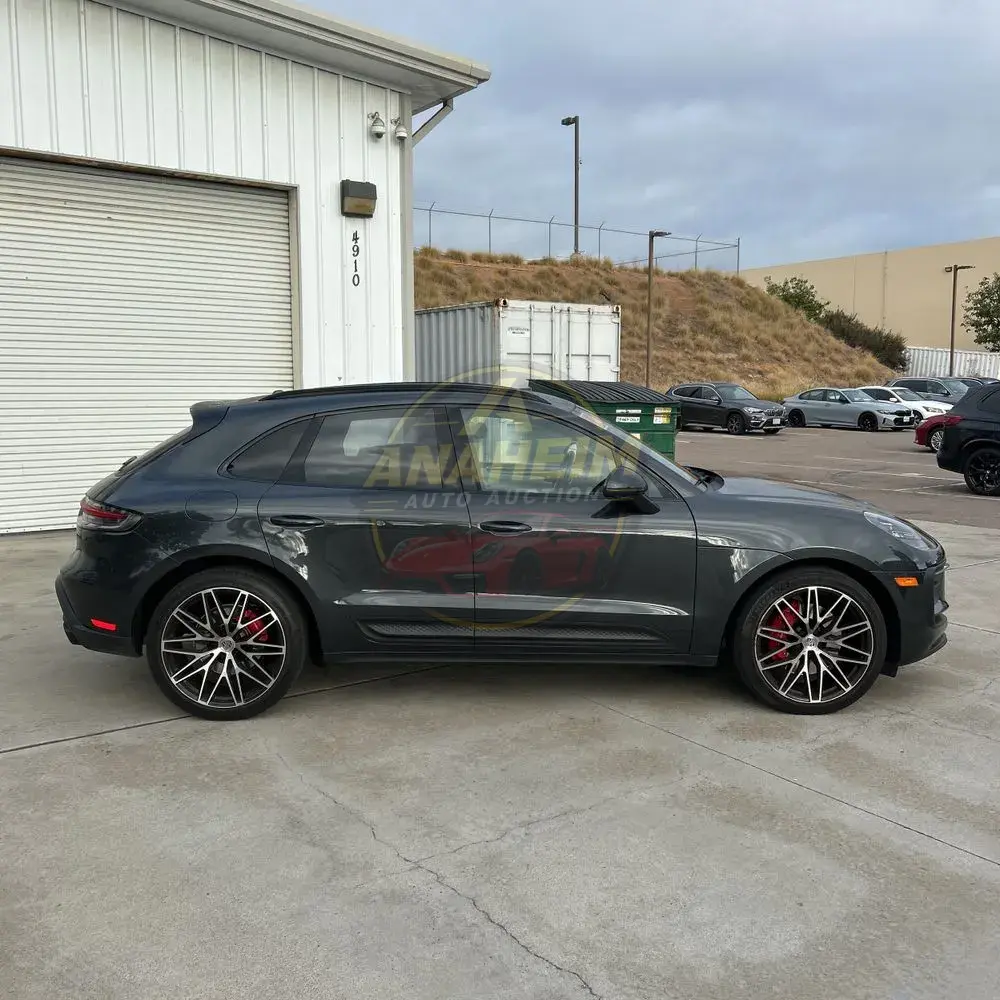 2022 Porsche Macan S