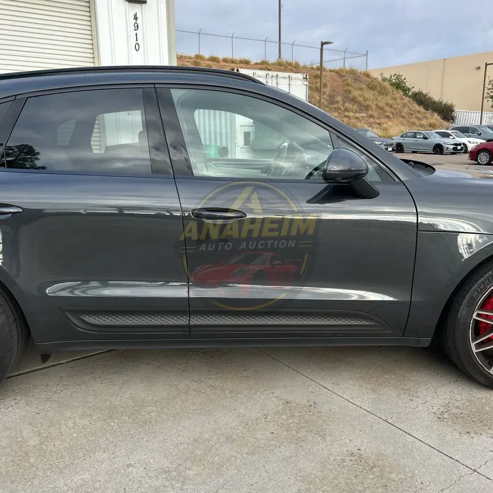 2022 Porsche Macan S