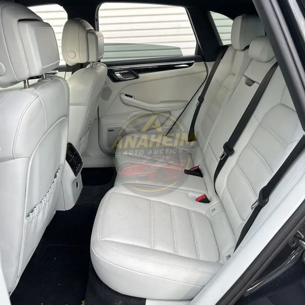 2022 Porsche Macan S