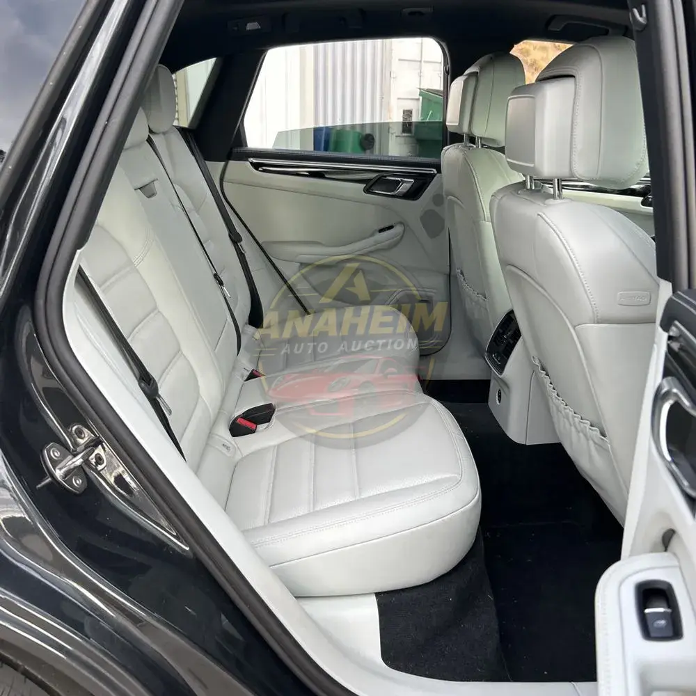 2022 Porsche Macan S
