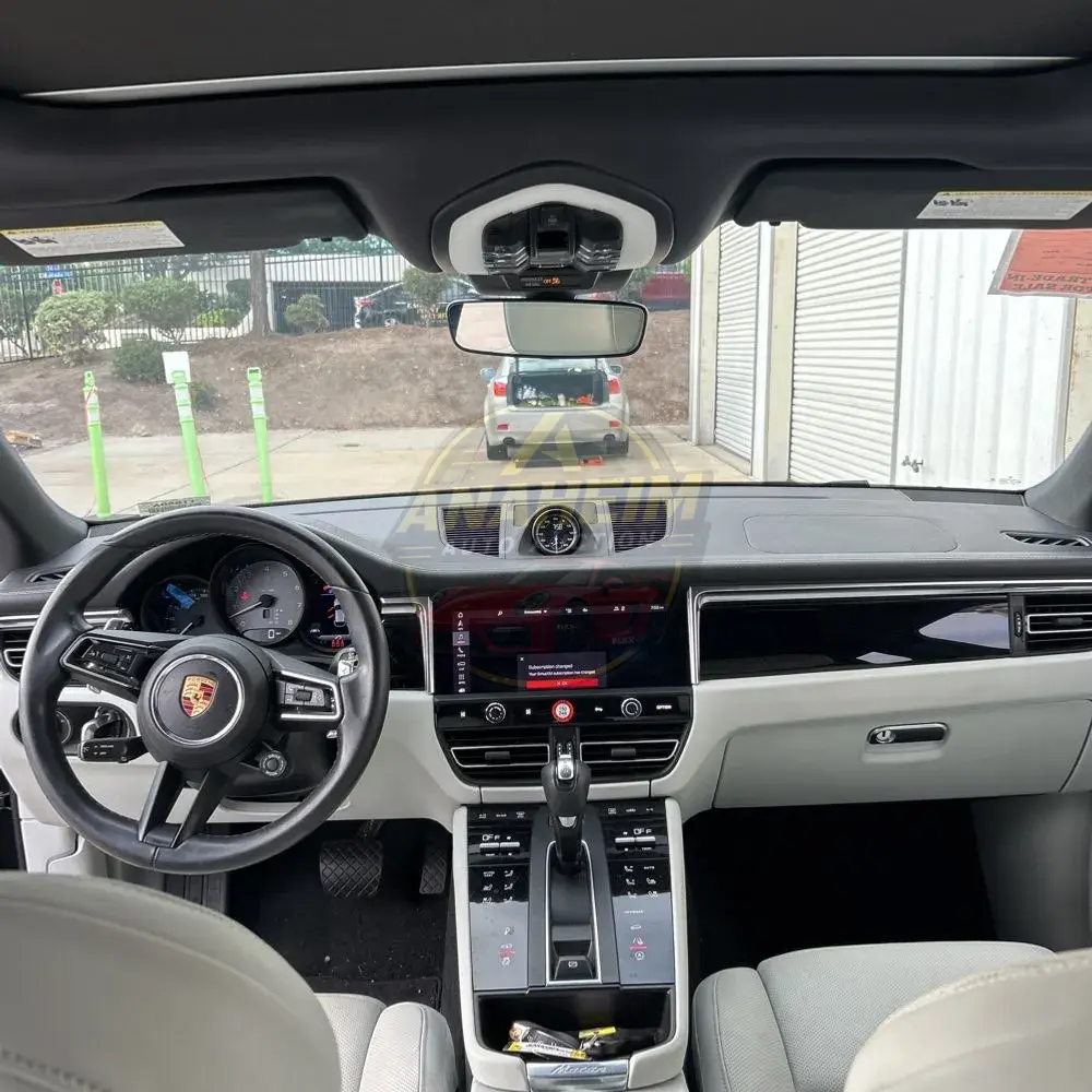 2022 Porsche Macan S