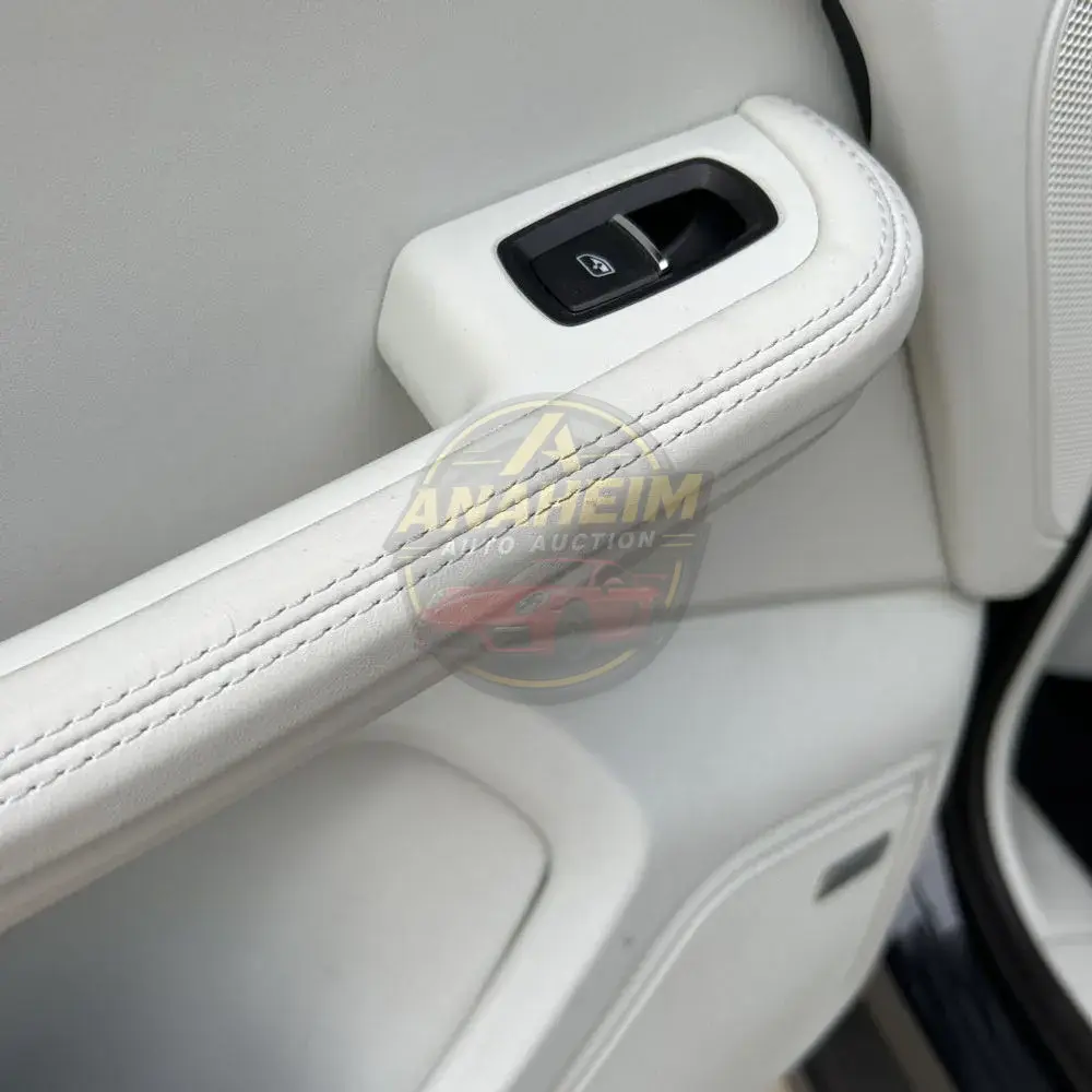 2022 Porsche Macan S
