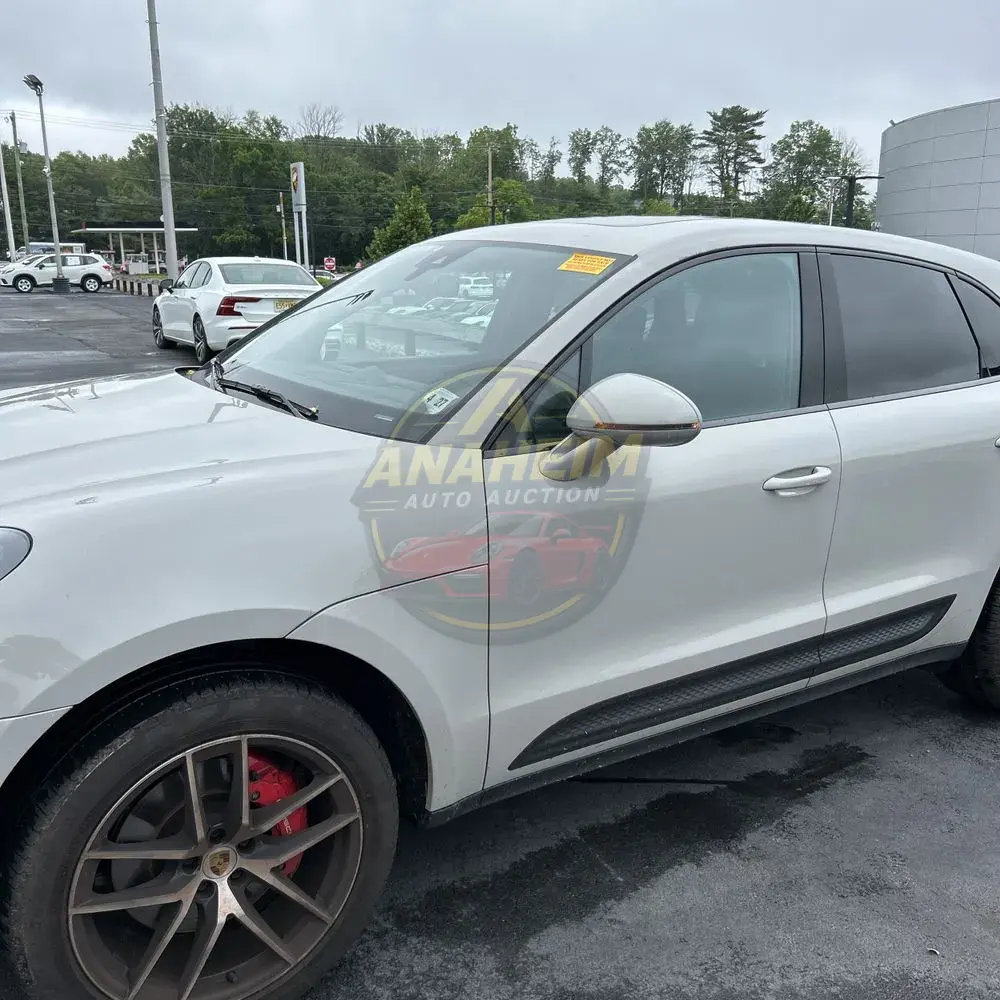 2022 Porsche Macan S