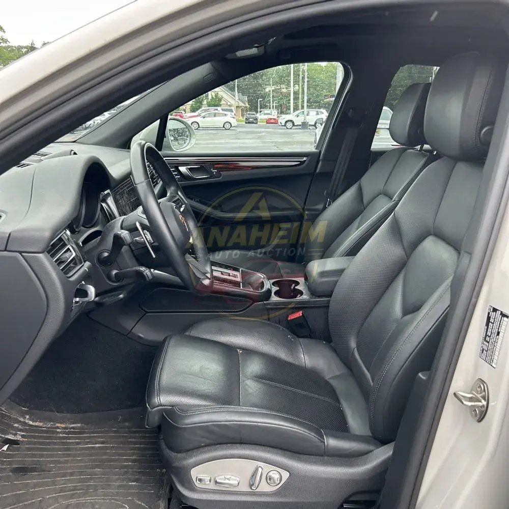 2022 Porsche Macan S