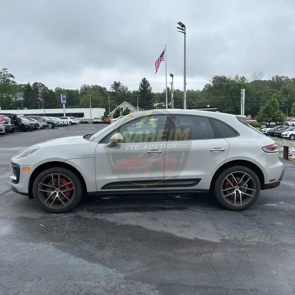 2022 Porsche Macan S