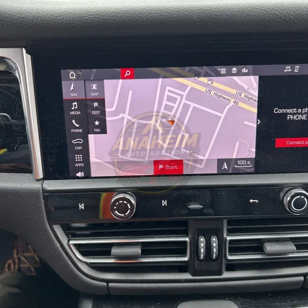 2022 Porsche Macan S