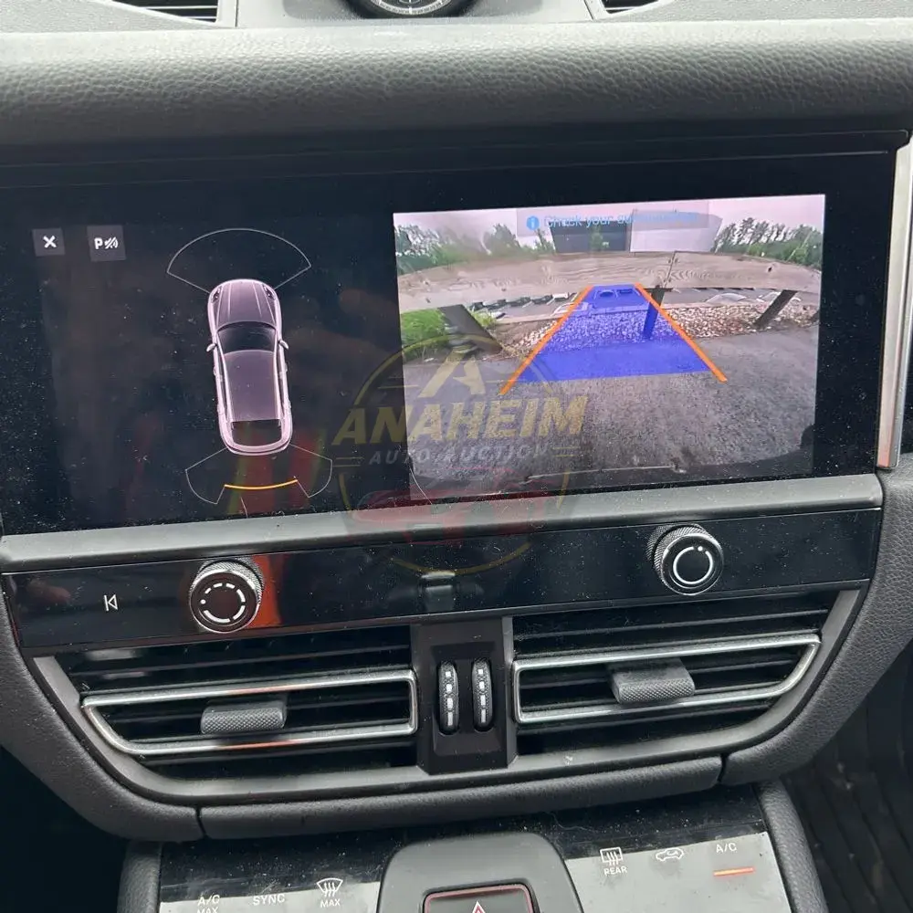 2022 Porsche Macan S